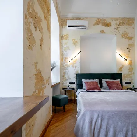 Fainorent 3-кімн Loft 2 центр до 10- гостей * Odessa