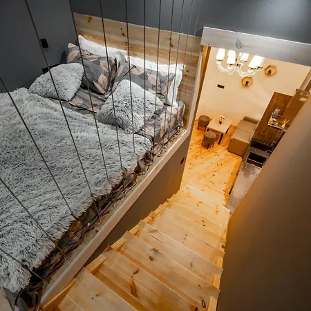 Fainorent 3-кімн Loft 2 центр до 10- гостей *