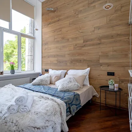 Fainorent 3-кімн Loft 2 центр до 10- гостей * Odessa