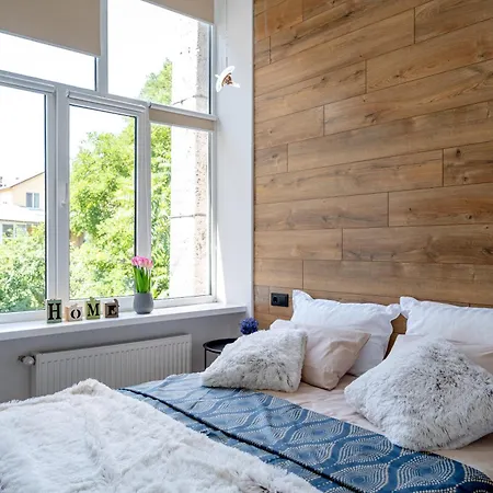 Fainorent 3-кімн Loft 2 центр до 10- гостей Odessa