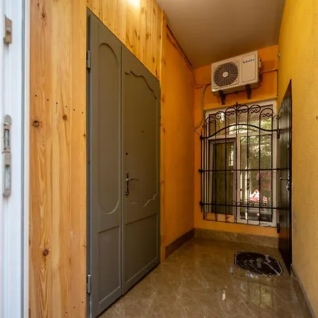 Apartment Fainorent 3-кімн Loft 2 центр до 10- гостей Odessa